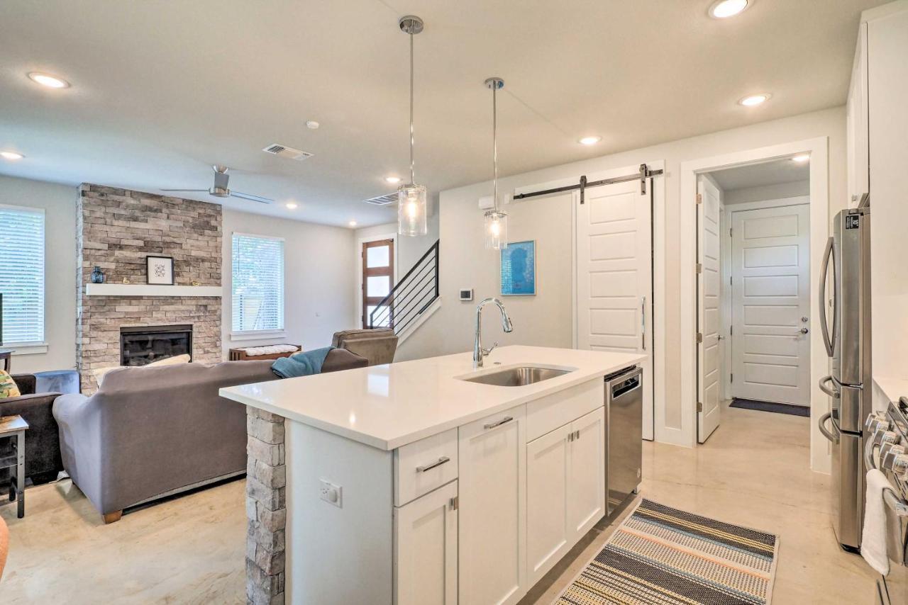 Gorgeous Georgetown Home, Walk To The Square! 外观 照片